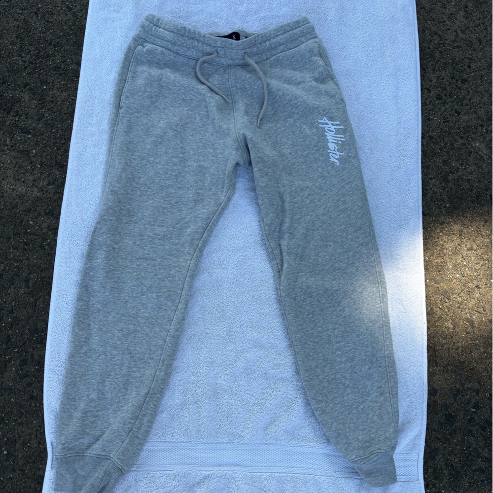 Hollister Gray Sweatpants for Ultimate Comfort